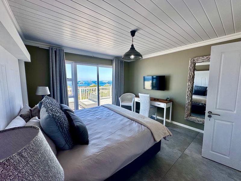 To Let 4 Bedroom Property for Rent in Pinnacle Point Golf Estate Western Cape